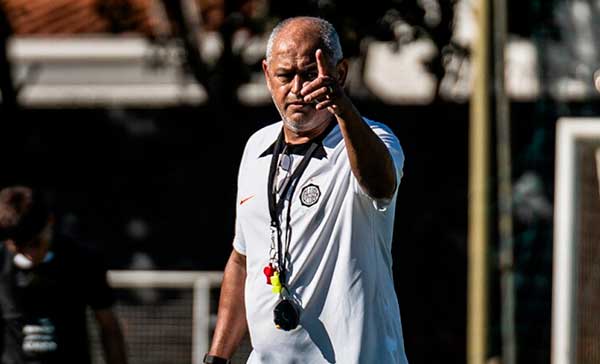 Francisco Arce, entrenador de fútbol, muy cerca de llegar a Guaraní.